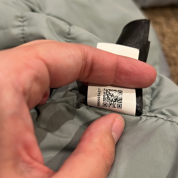 The North Face Women’s Aconcagua 3 Jacket ice blue down puffer jacket - Picture 10 of 17